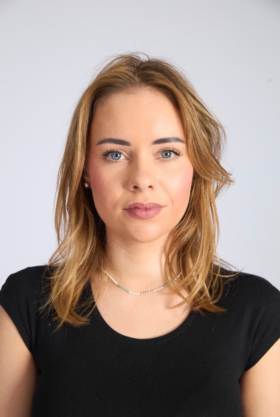 Freja Larsson studio portrait